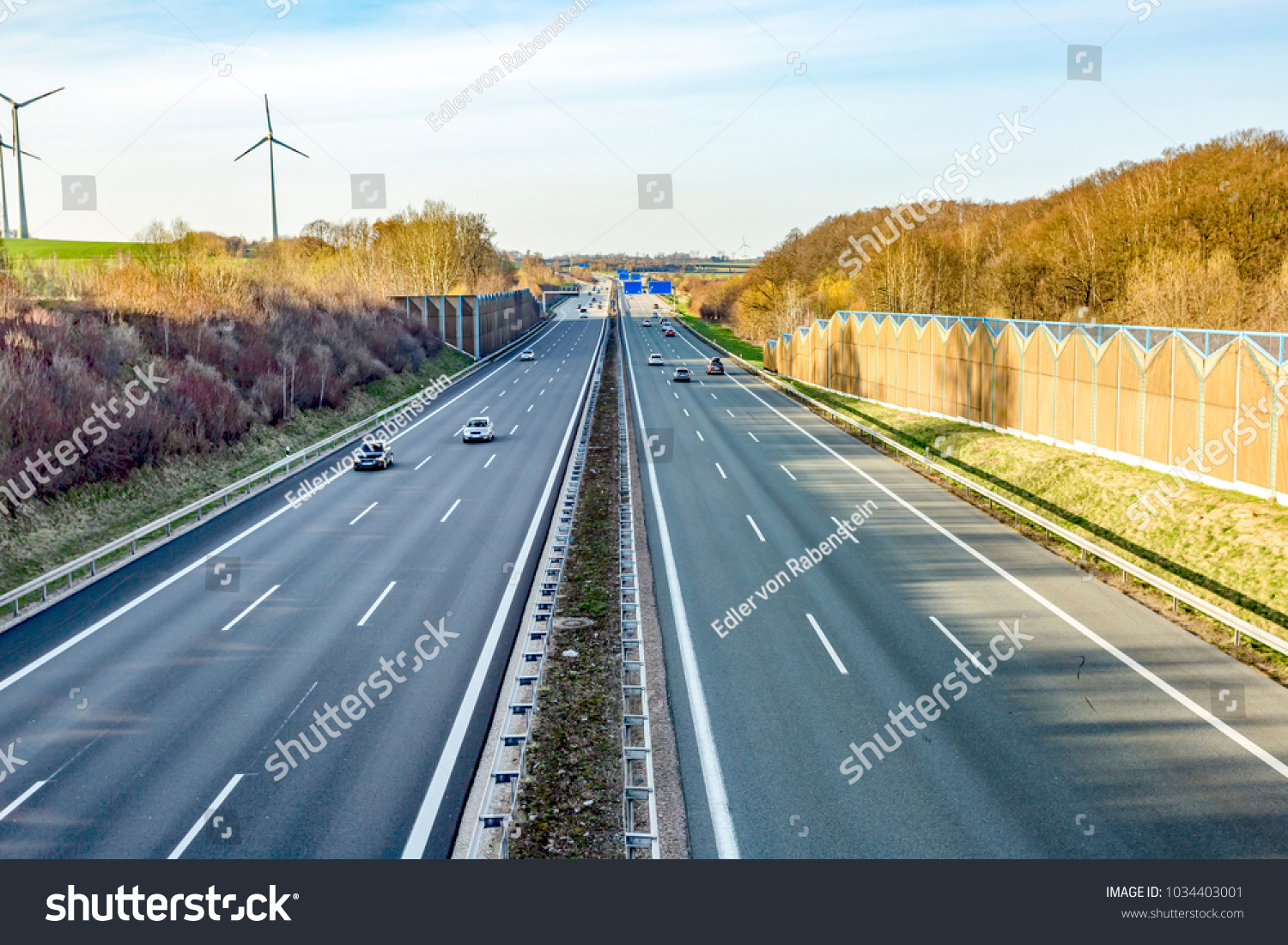 150 Median Barrier Images, Stock Photos & Vectors | Shutterstock