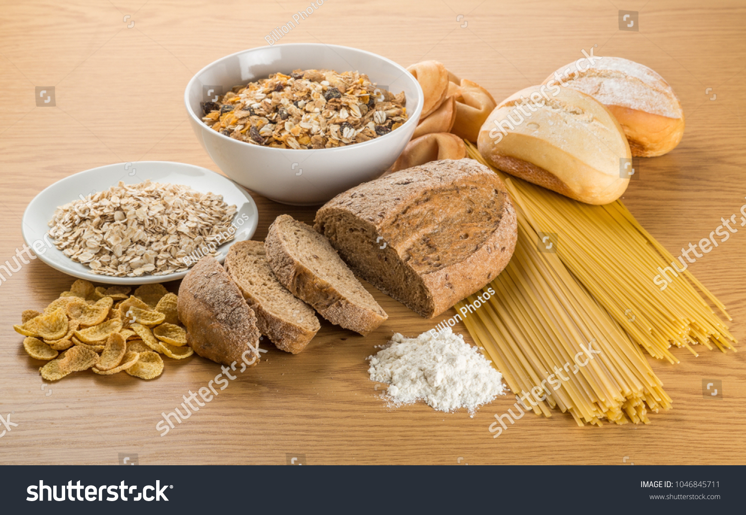 126-640-staple-food-immagini-foto-stock-e-grafica-vettoriale