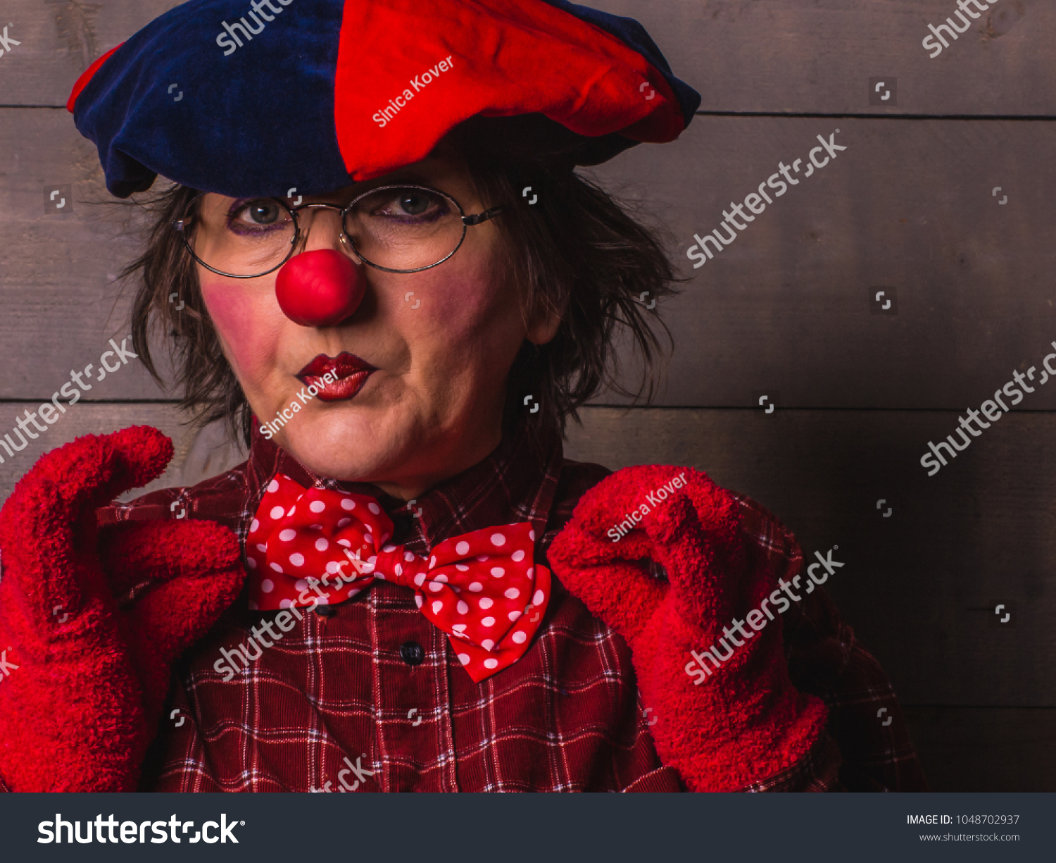 clown beret