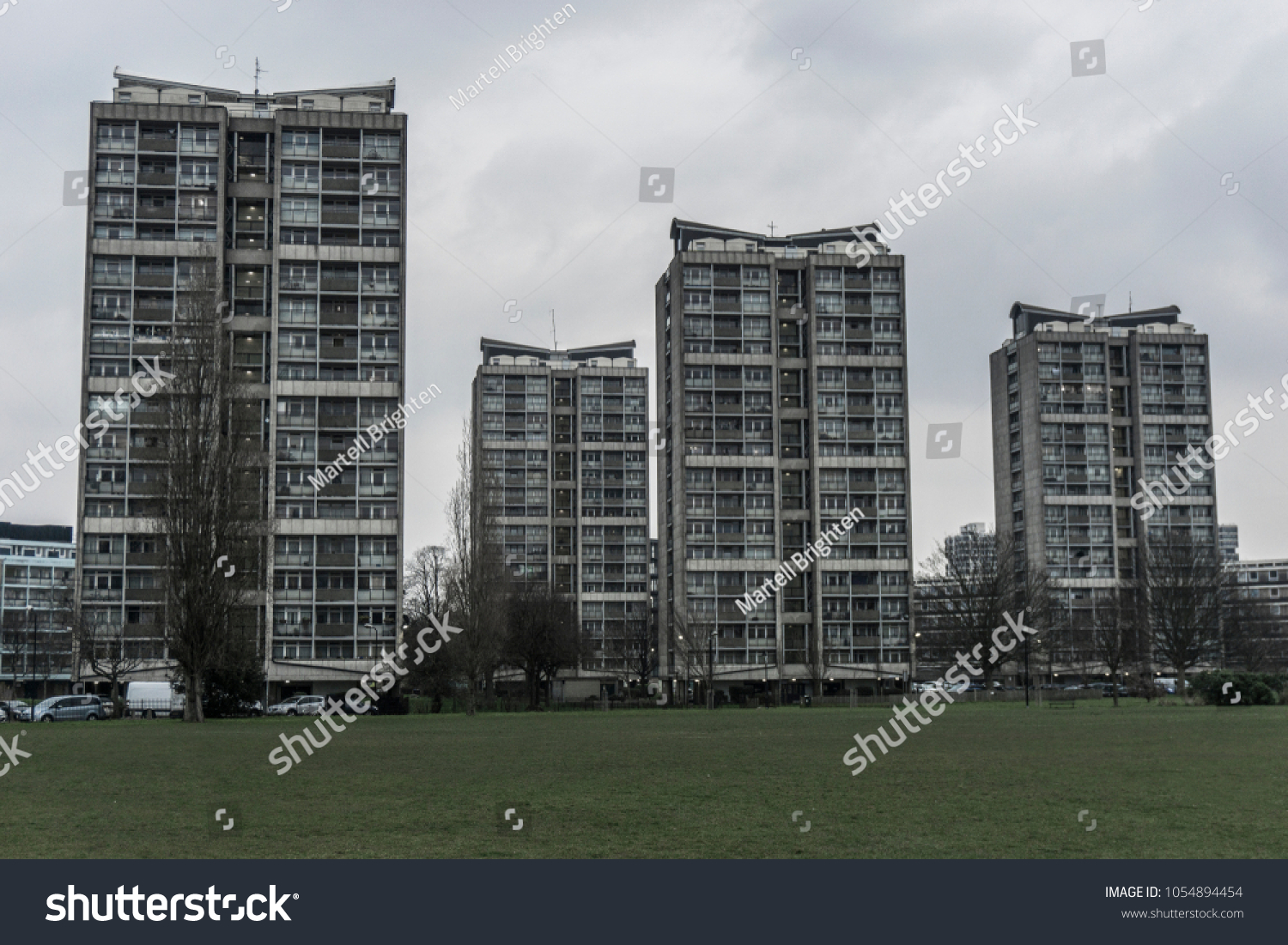 Tower Blocks London Council Estate Stock Photo 1054894454 | Shutterstock