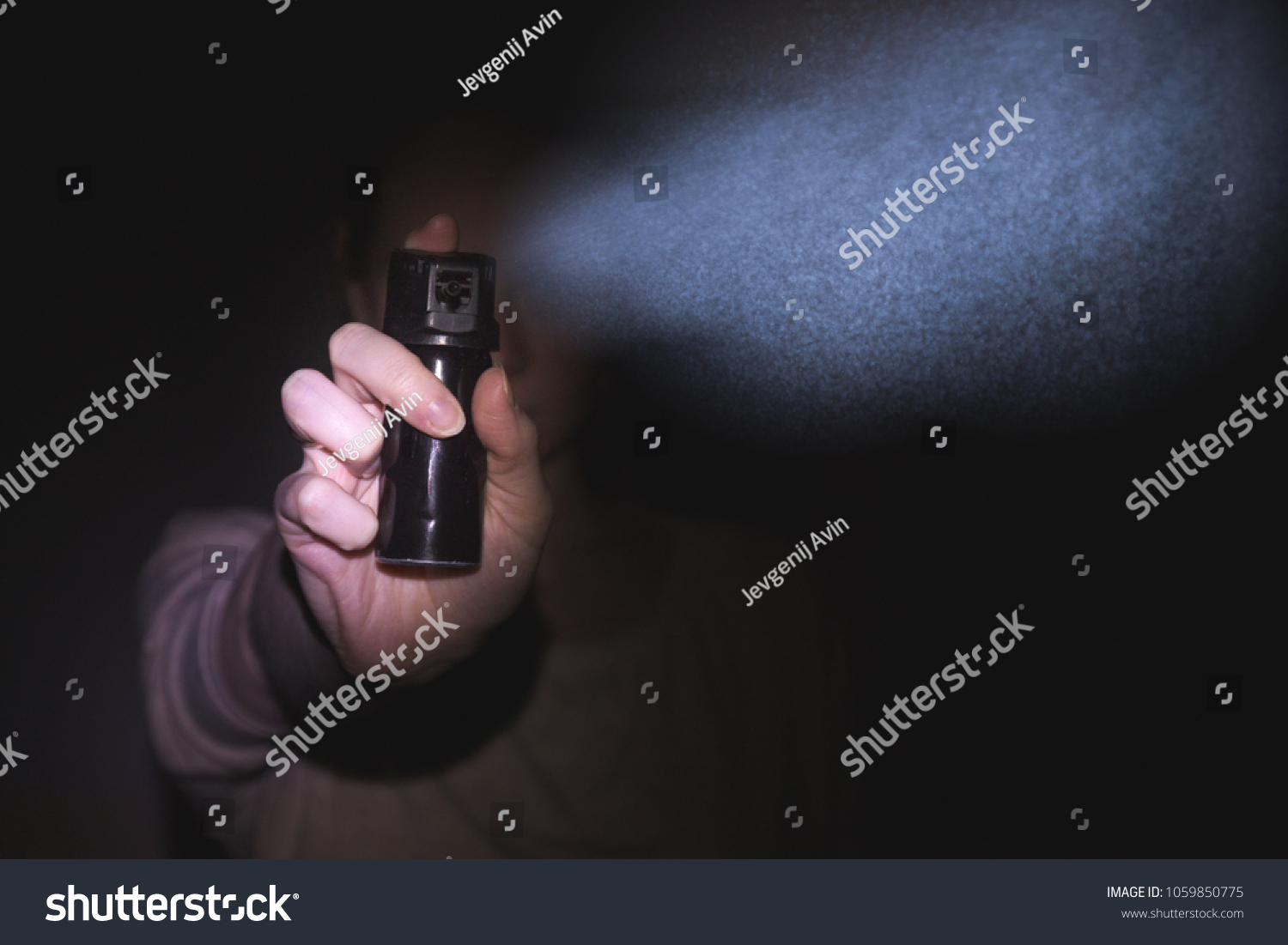 62 Pepperspray Images, Stock Photos & Vectors | Shutterstock