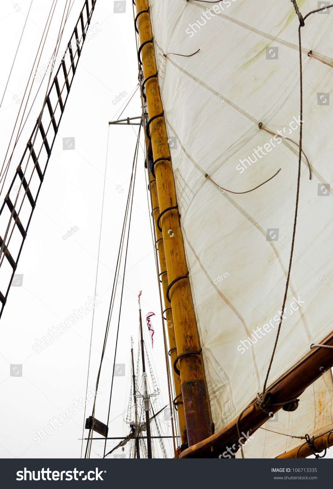 sailboat mast rigging