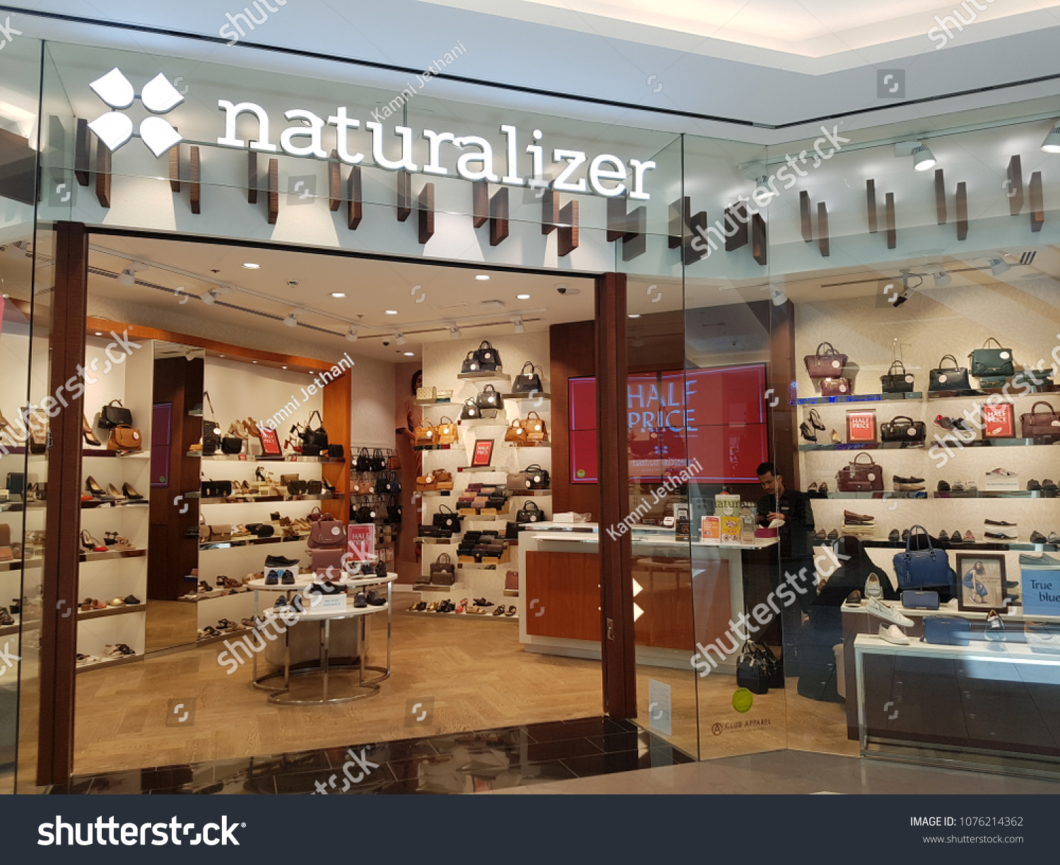 perth naturalizer outlet