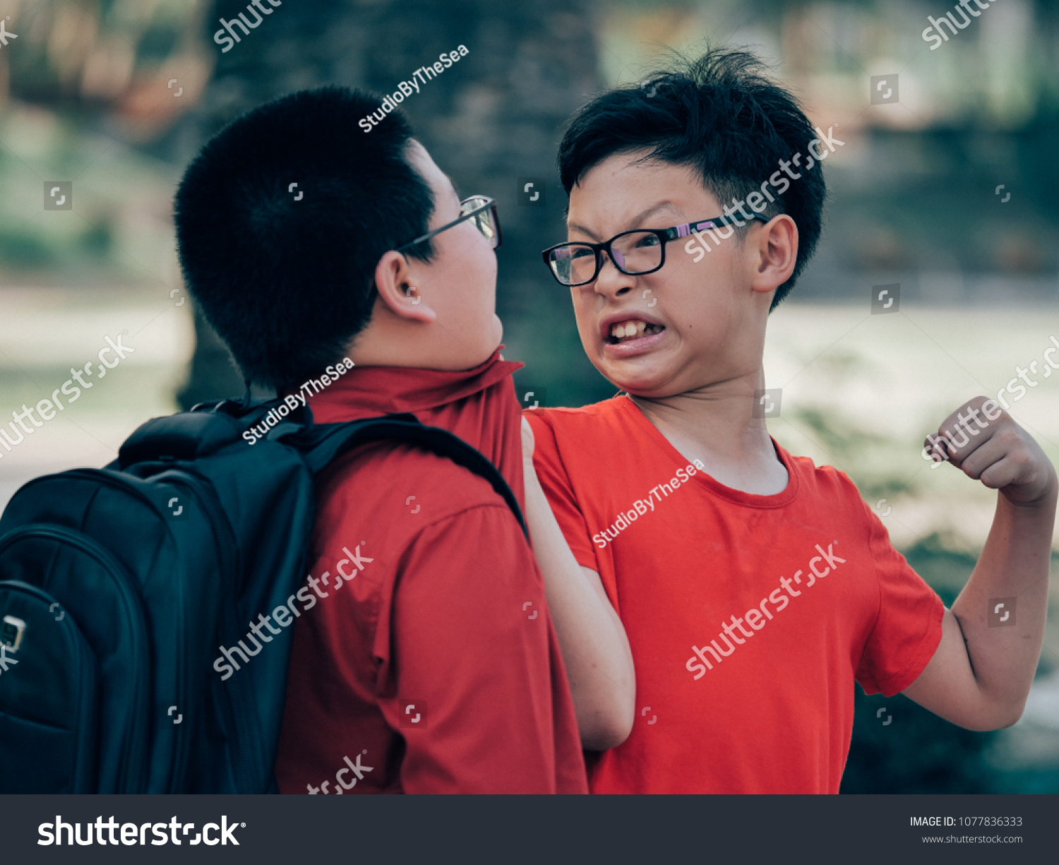 kids arguing at school