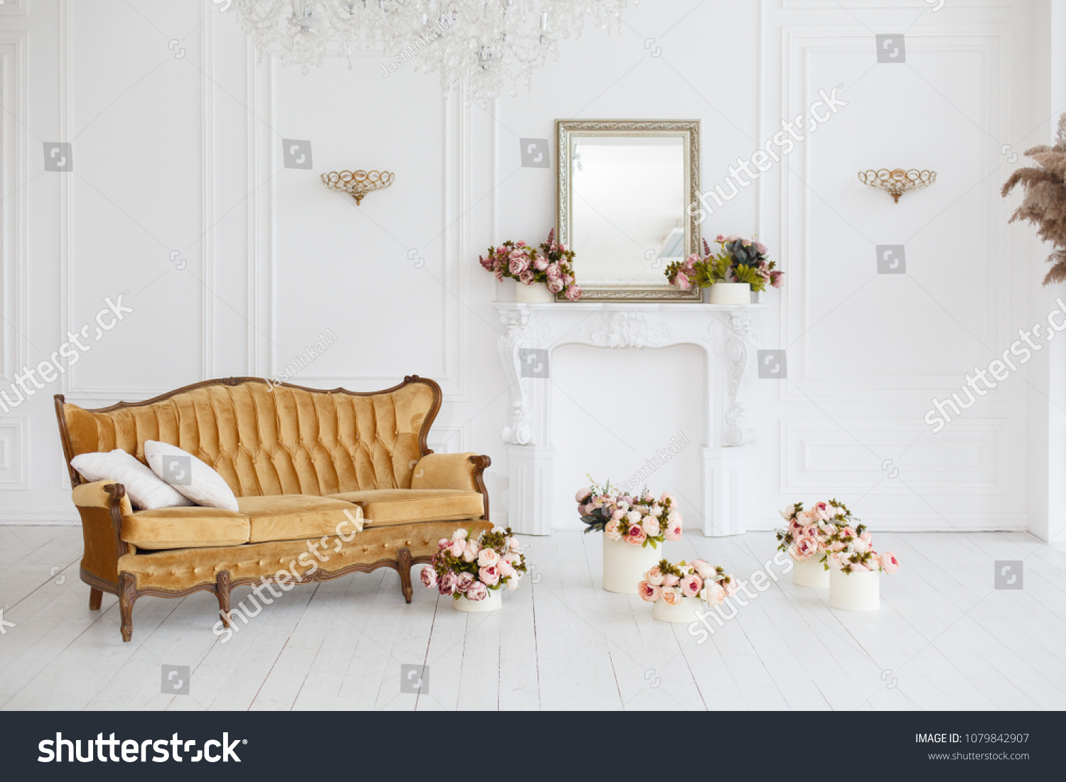 Interior White Room Classic Royal Luxury Stock Photo 1079842907 ...