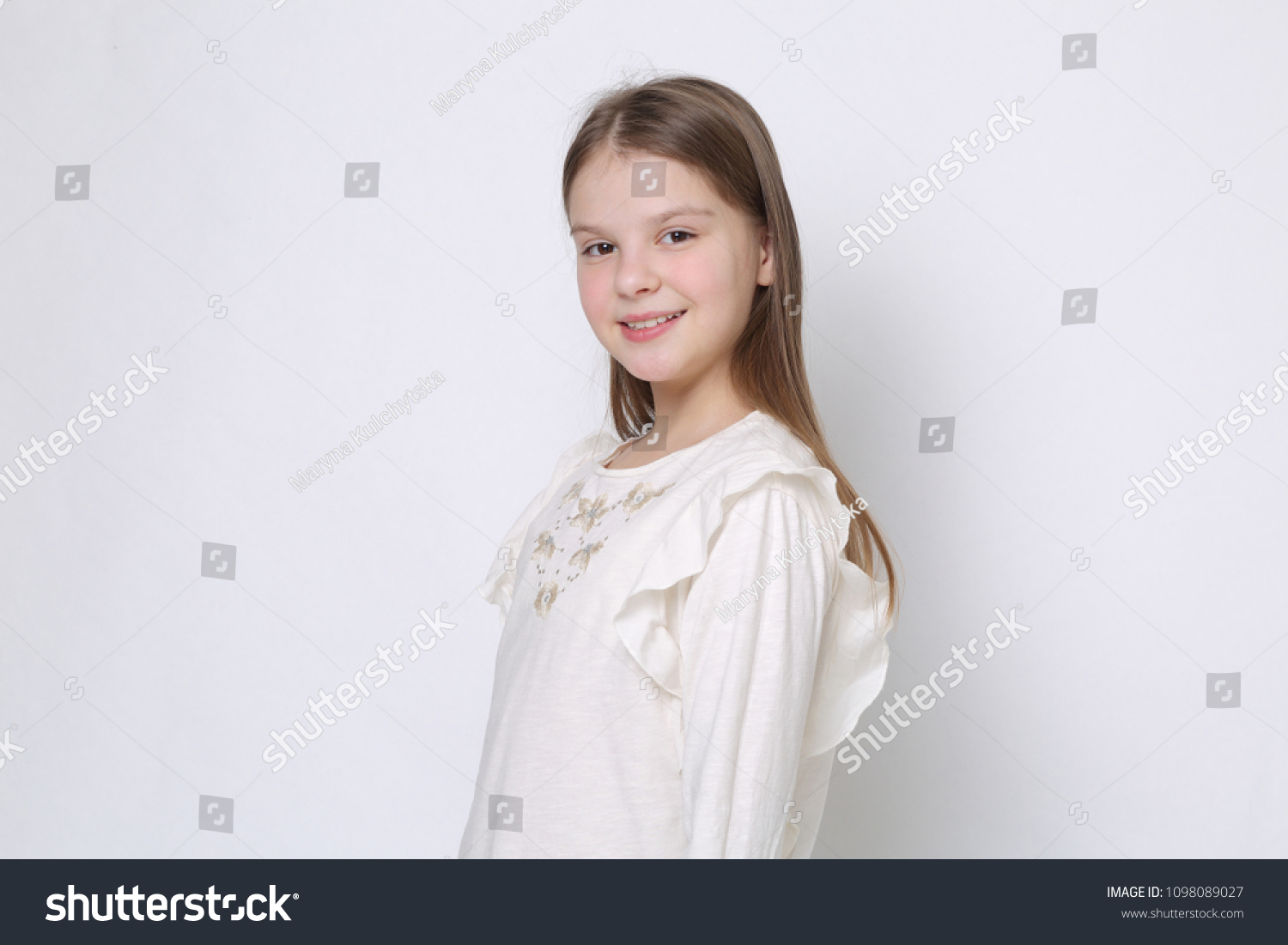 Lovely Smiley Teen Portrait Stock Photo 1098089027 | Shutterstock