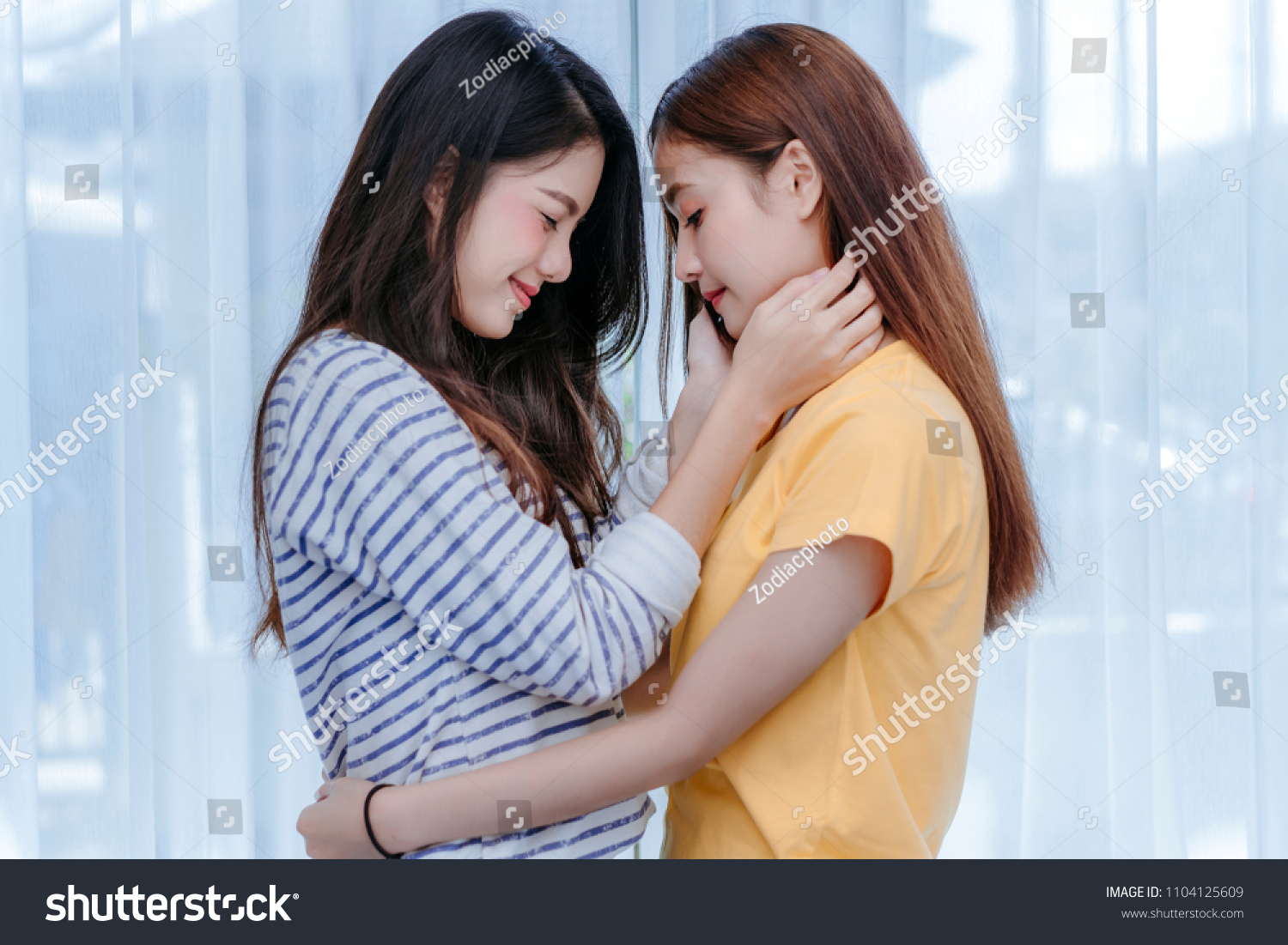 Asian Lesbians Seduced