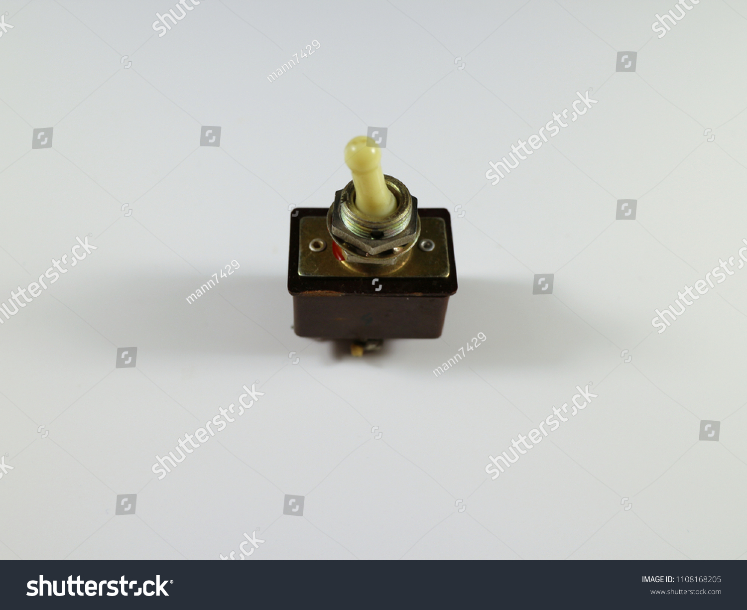 Old Electric Toggle Switch Stock Photo 1108168205 | Shutterstock