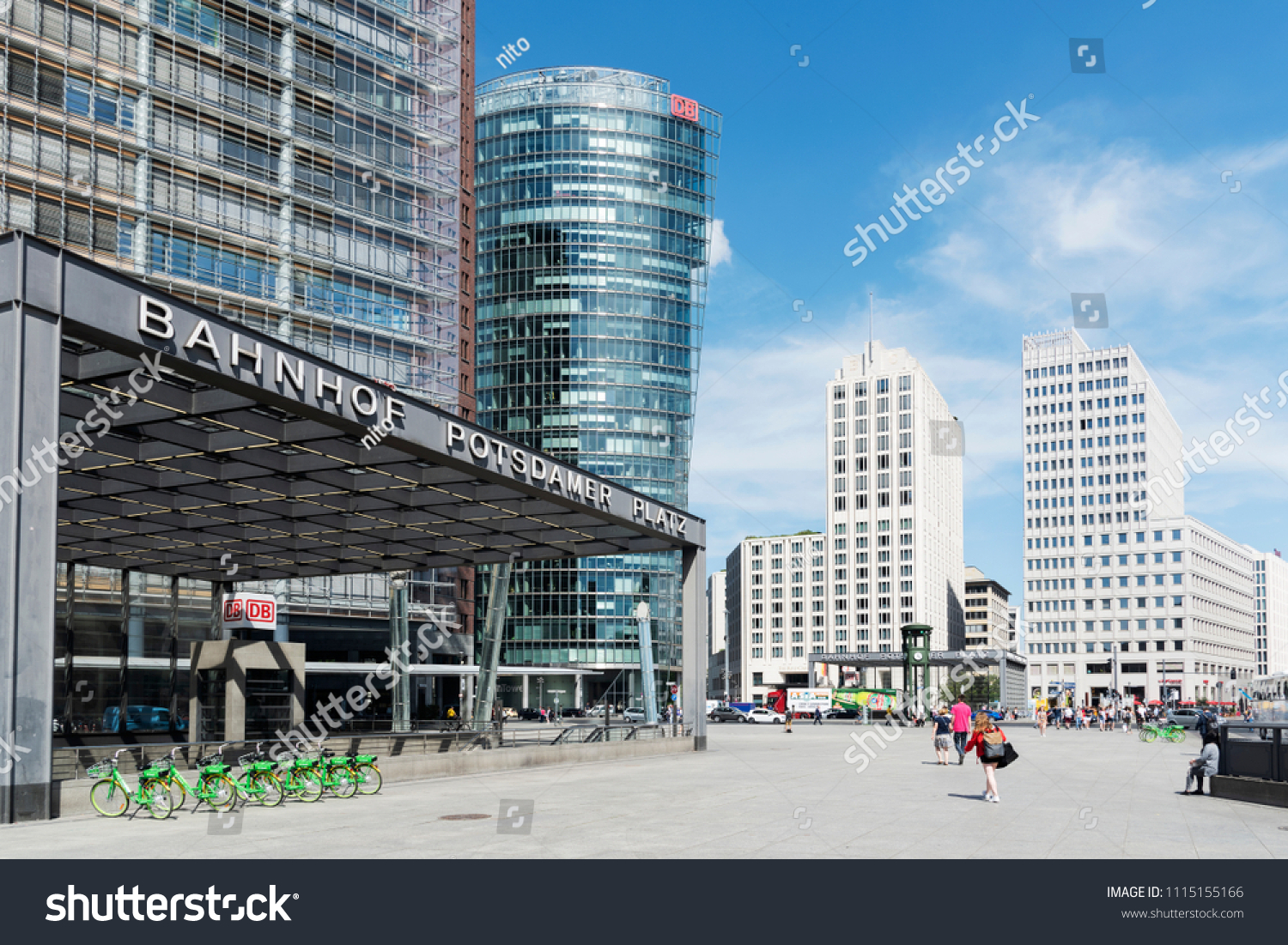 1,090 Berlin potsdamer platz station Images, Stock Photos & Vectors