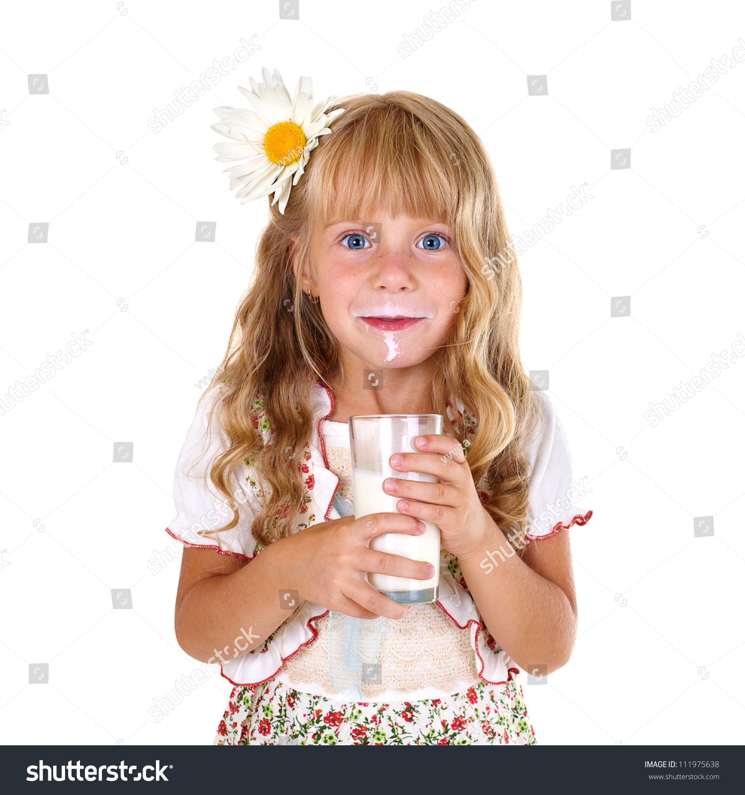 порно маленькая девочка в молоке фото 49