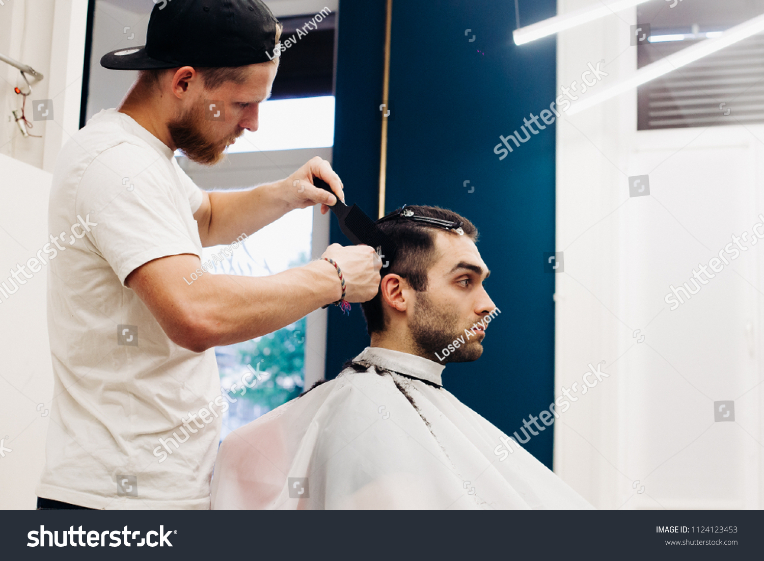 Barber Making Side Fade Short Haired Stock Photo 1124123453 | Shutterstock