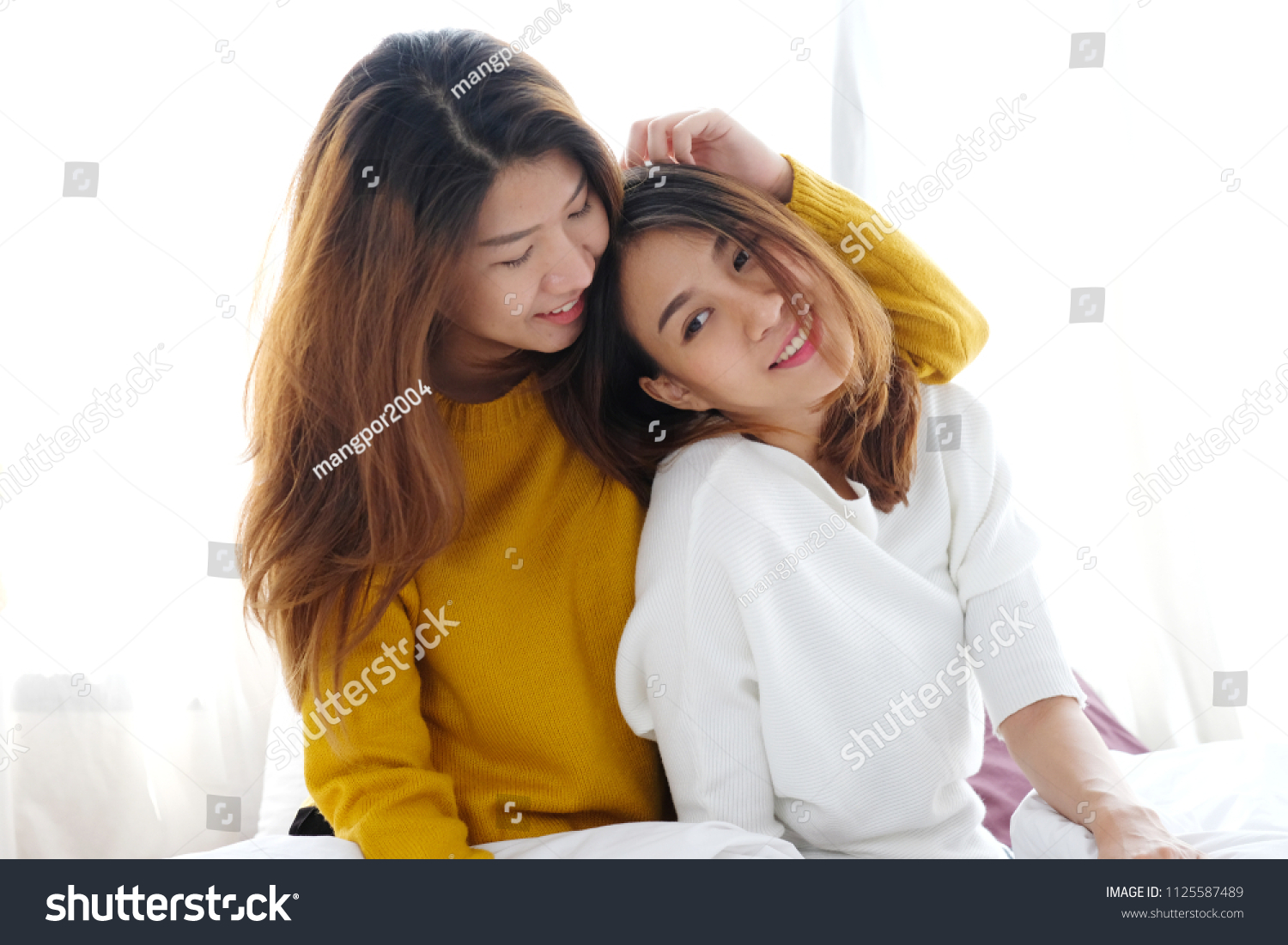 Sweet Asian Lesbians