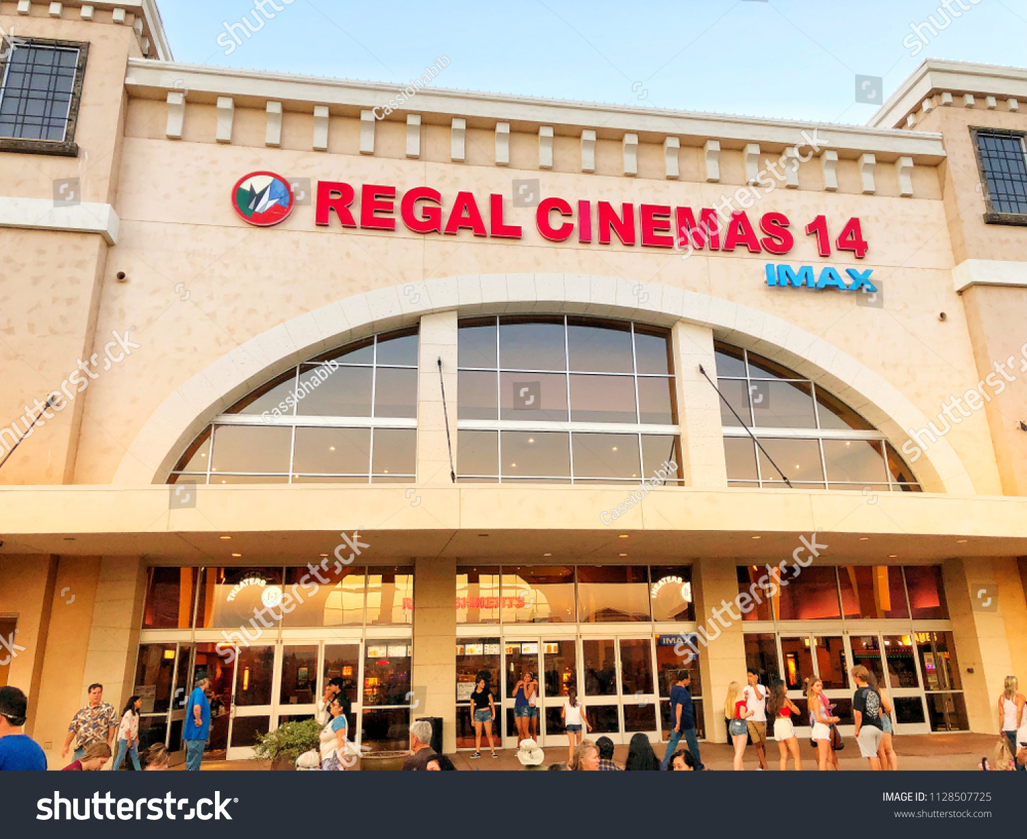 10 Regal Dorado Images, Stock Photos & Vectors | Shutterstock