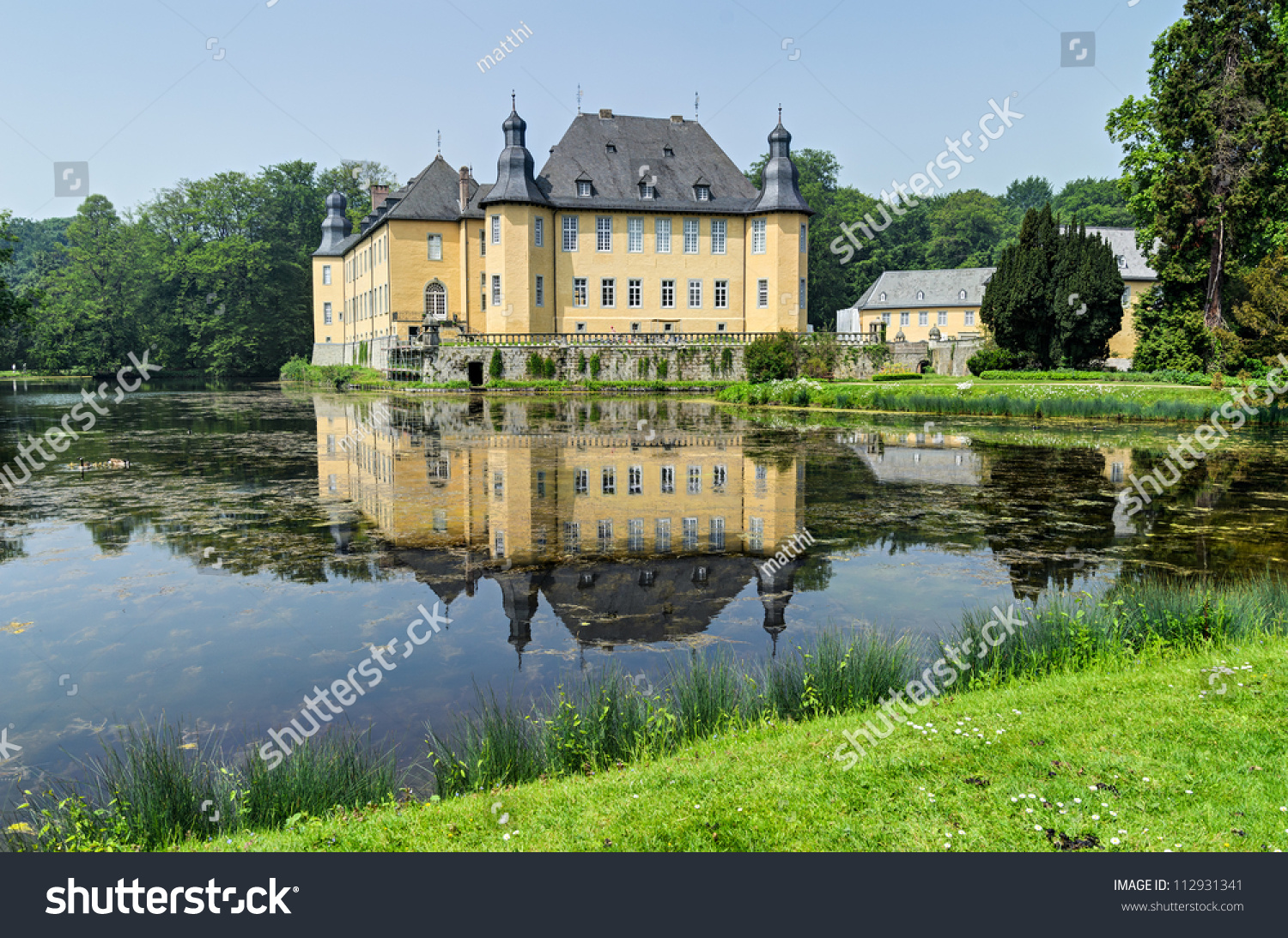 17th Century Castle Dyck Germany One Stock Photo 112931341 | Shutterstock