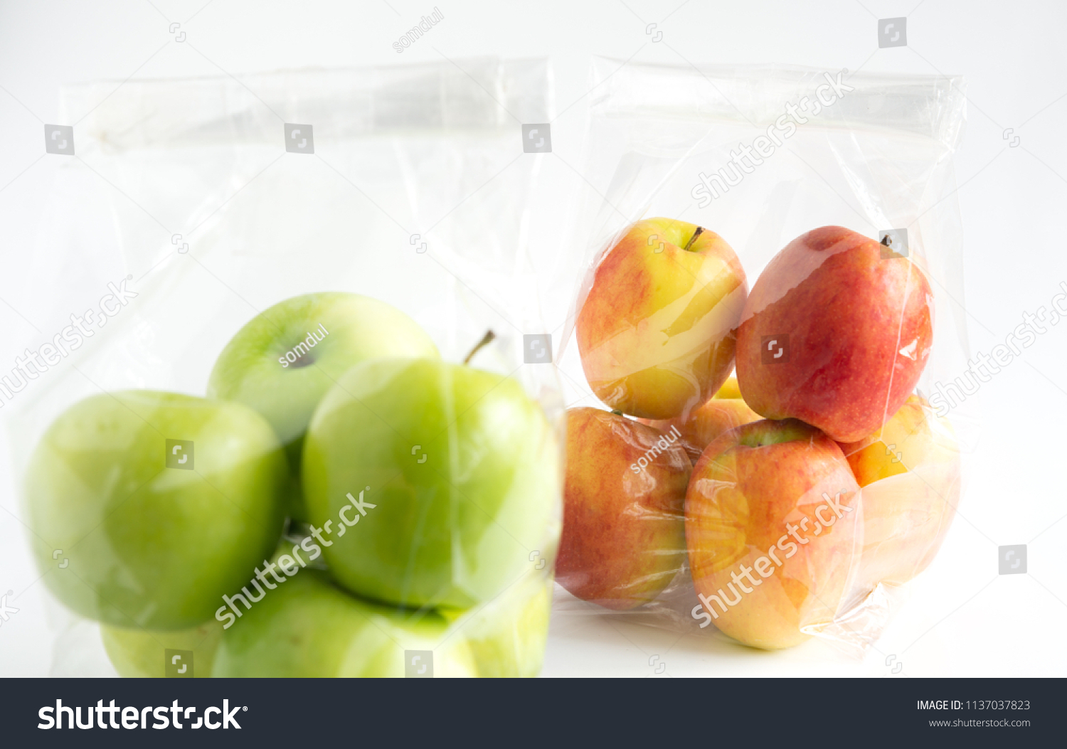 Focus On Red Apple Plastic Bag Stock Photo 1137037823 | Shutterstock