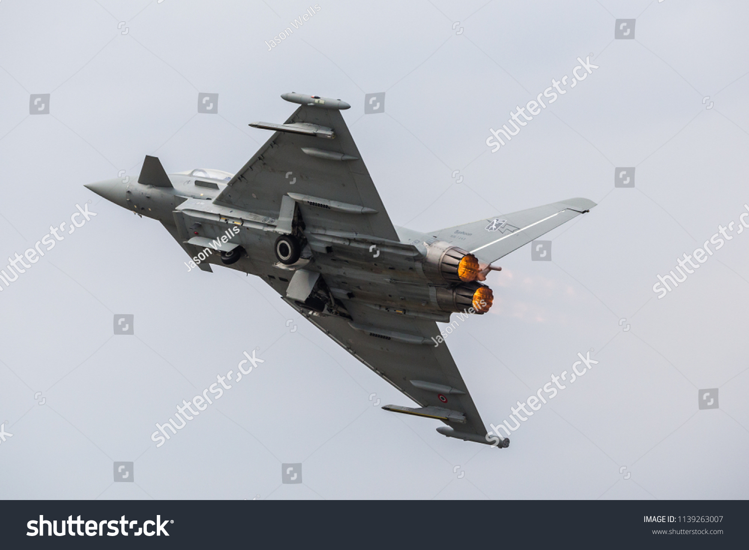 Italian Air Force F2000 Typhoon Pictured Stock Photo 1139263007 ...