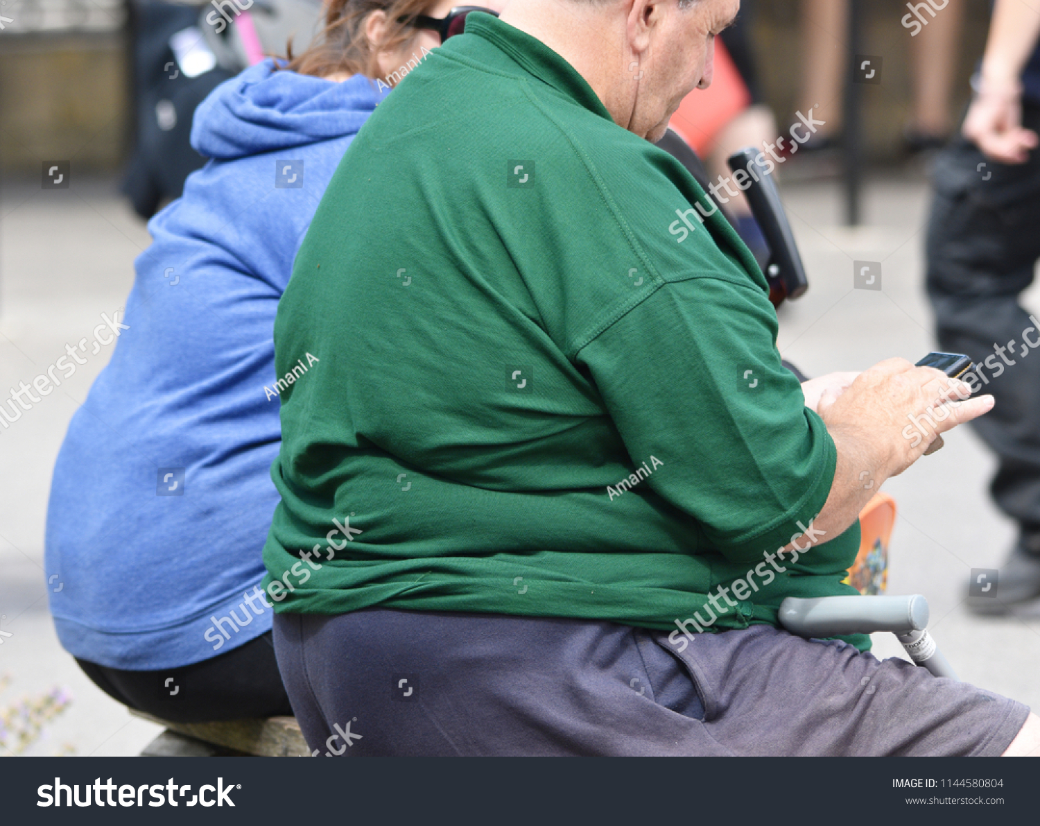 121321 Imágenes De Obese People Imágenes Fotos Y Vectores De Stock Shutterstock 8532