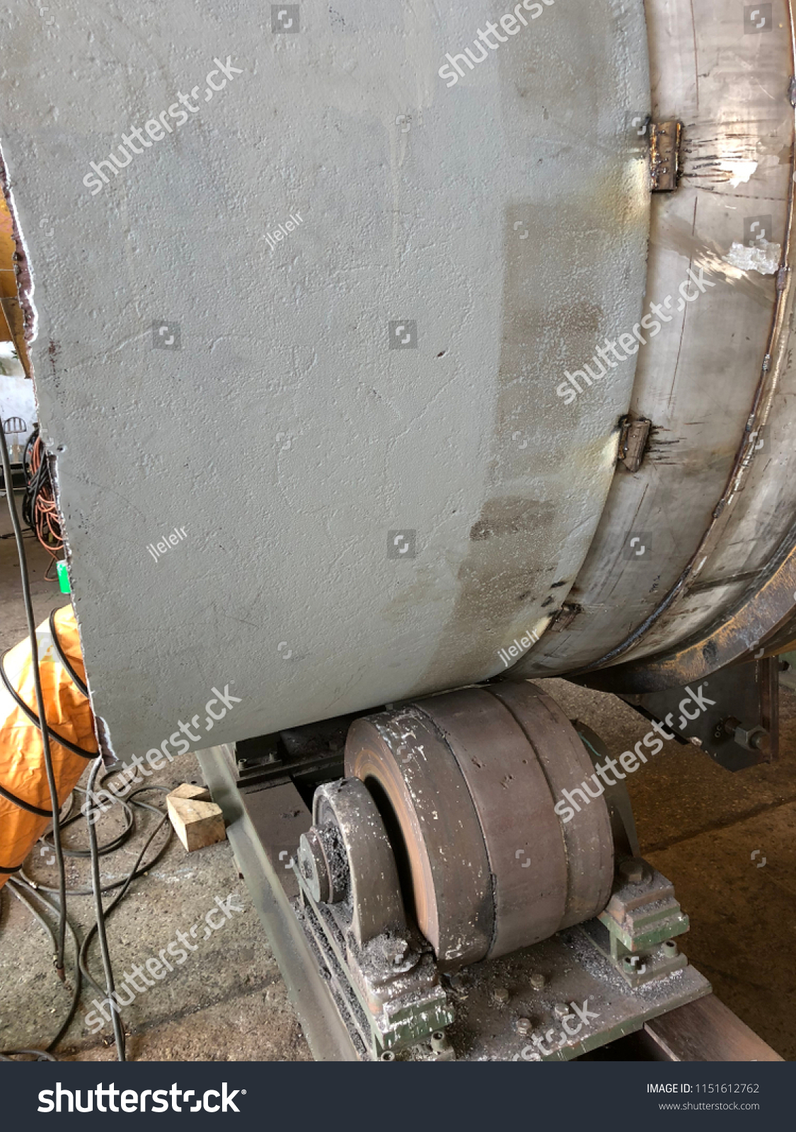 Pressure Vessel Fabrication Stock Photo 1151612762 | Shutterstock