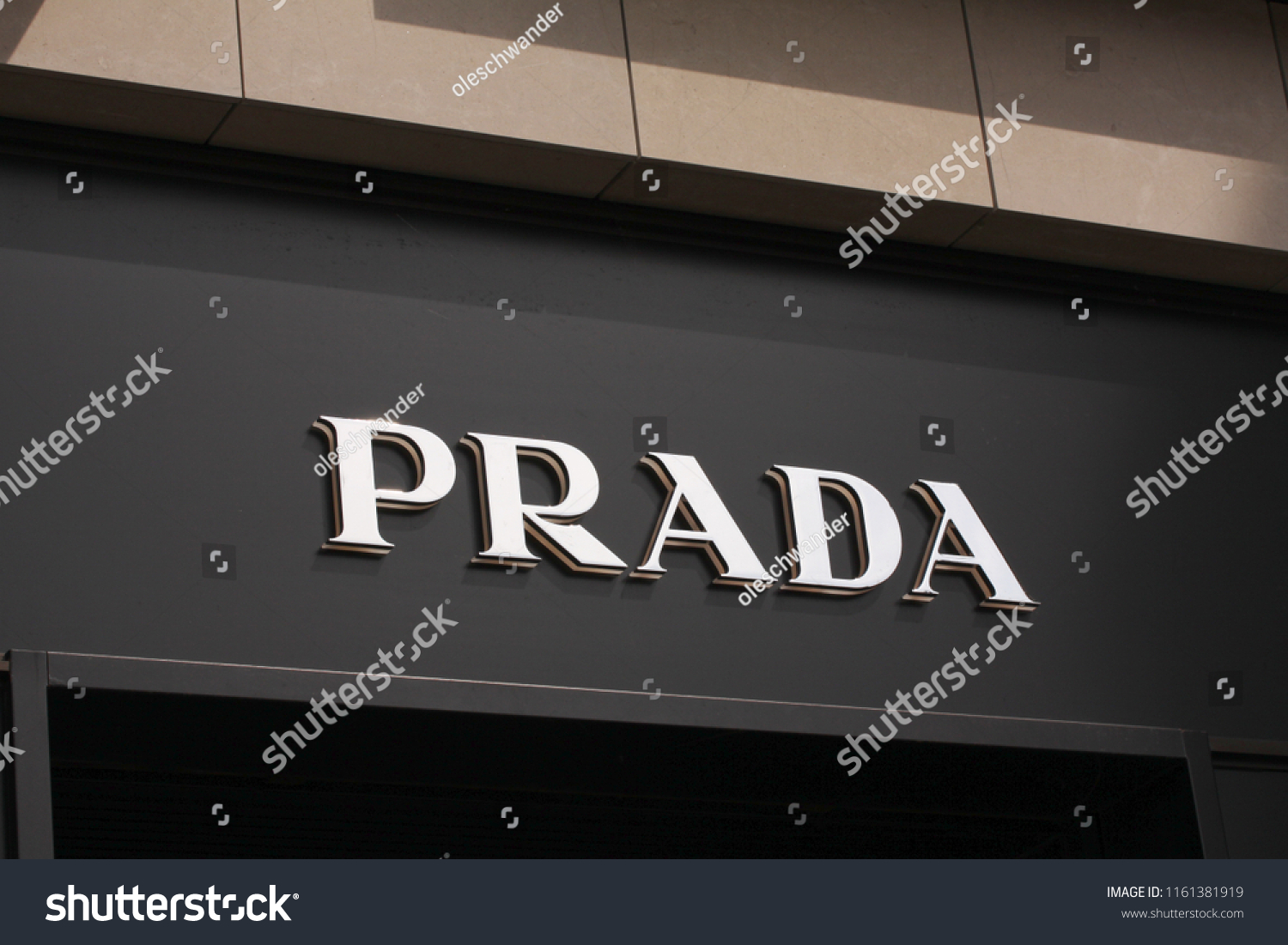 Prada Logo On Front Store Shopping Stock Photo 1161381919 | Shutterstock