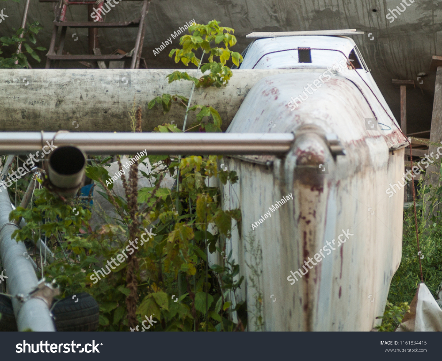 abandoned catamaran for sale near new south wales