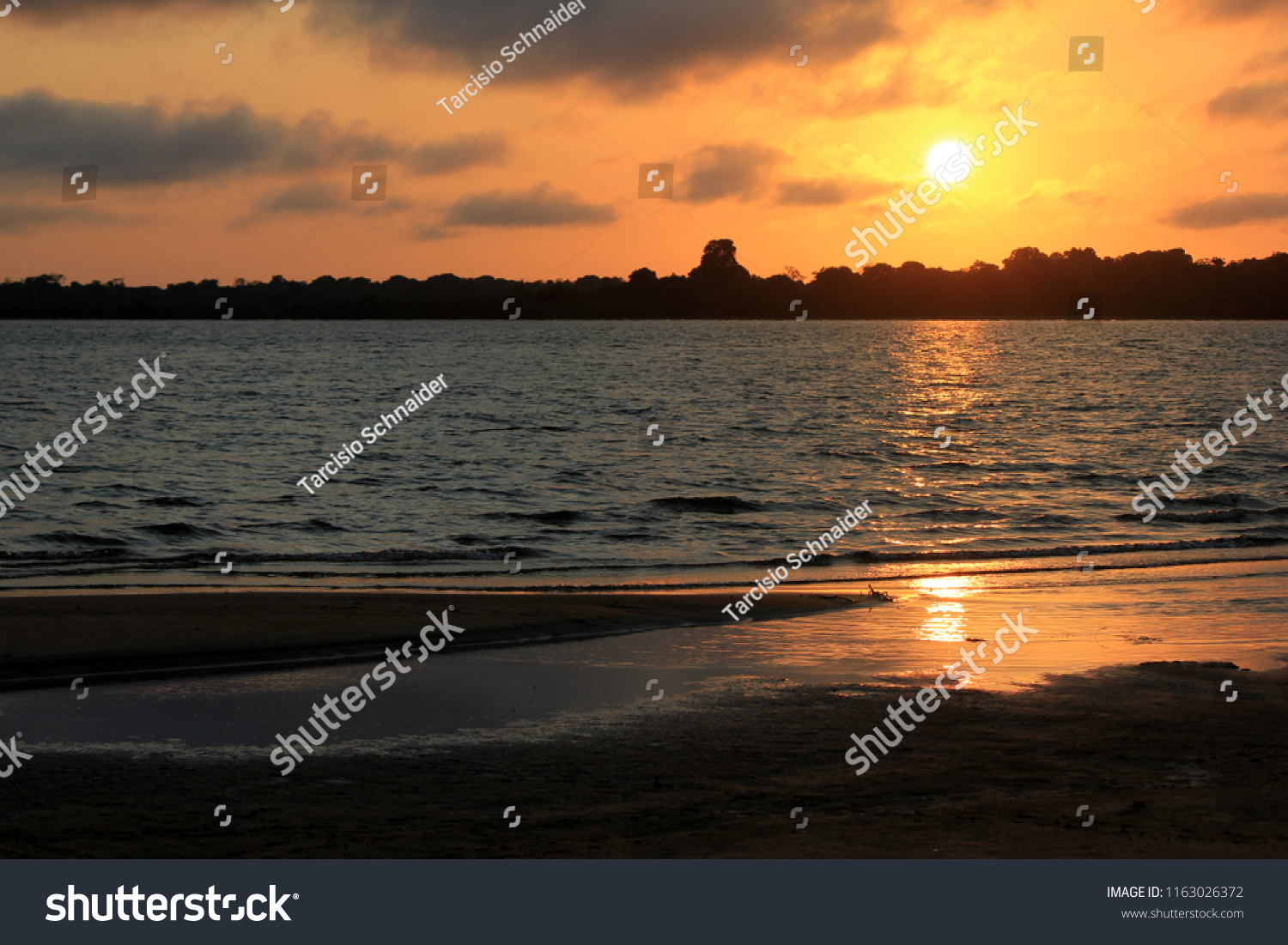 Beautiful Sunset Reflecting Over Xingu River Stock Photo 1163026372 ...