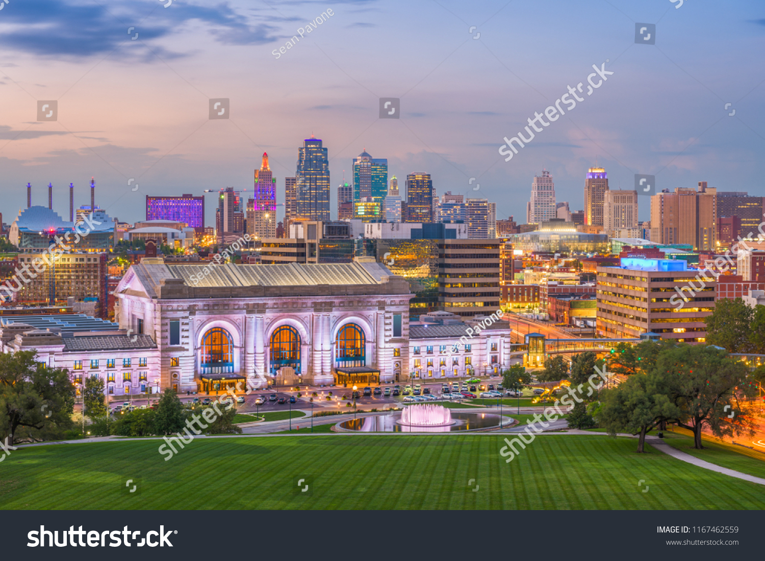 Kansas City Missouri Usa Downtown Skyline Stock Photo 1167462559 ...