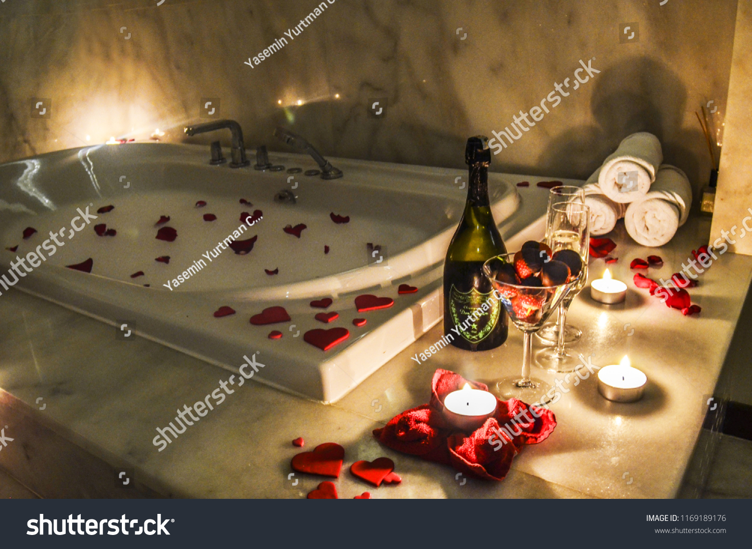 2956 Imágenes De Romantic Bubble Bath Imágenes Fotos Y Vectores De Stock Shutterstock 9138