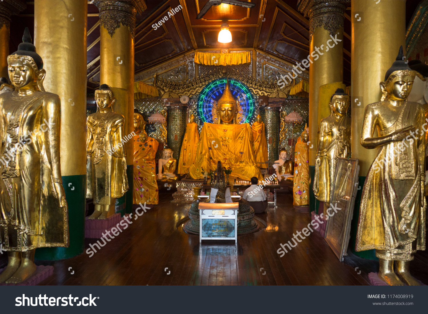 shwedagon pagoda interior