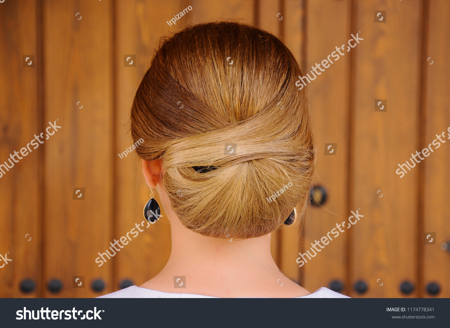 1,495 Chignon Bun Images, Stock Photos & Vectors | Shutterstock