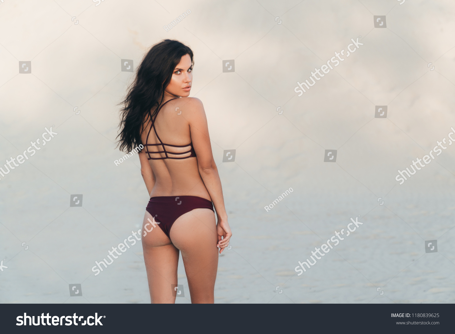 Юлия Ахмедова в купальнике и Нижнем белье