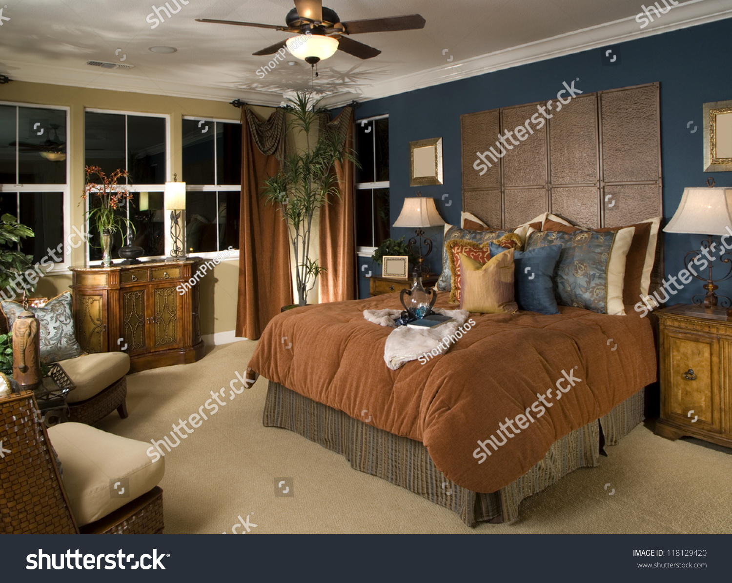 Сине коричневая спальня