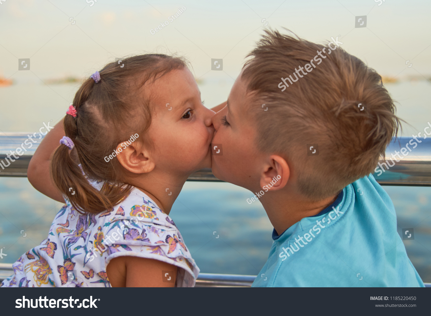 Stevens Sisters Kissing