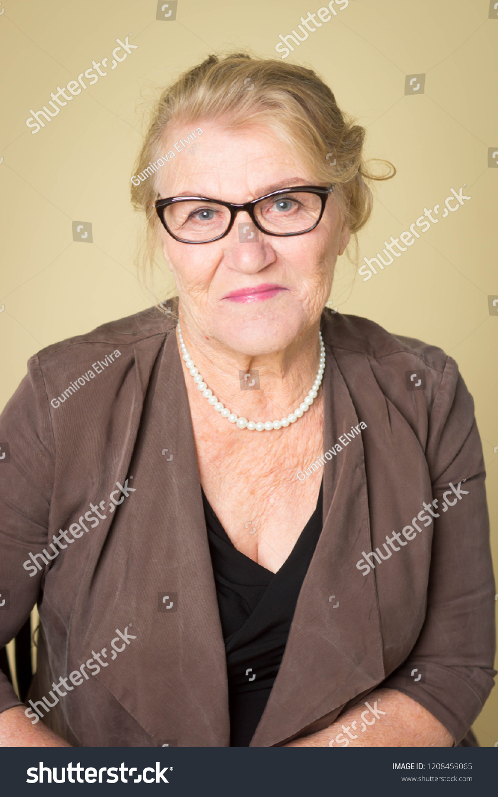 old lady with glasses