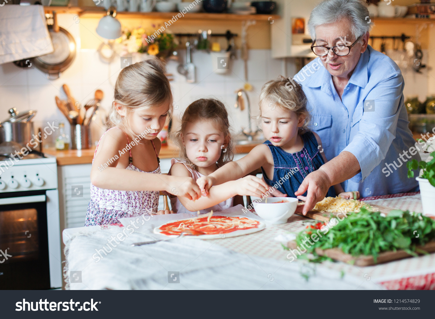 Family Kids Cooking Pizza Cozy Home Stock Photo 1214574829 | Shutterstock