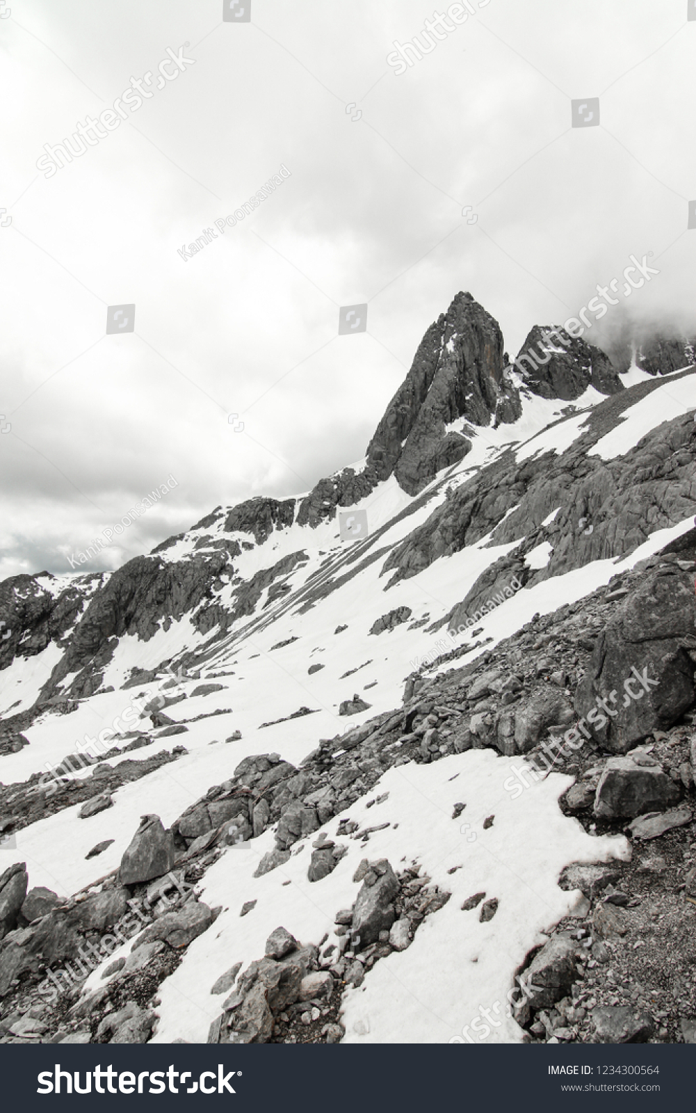 Jade Dragon Snow Mountain Mountain Massif Stock Photo 1234300564 