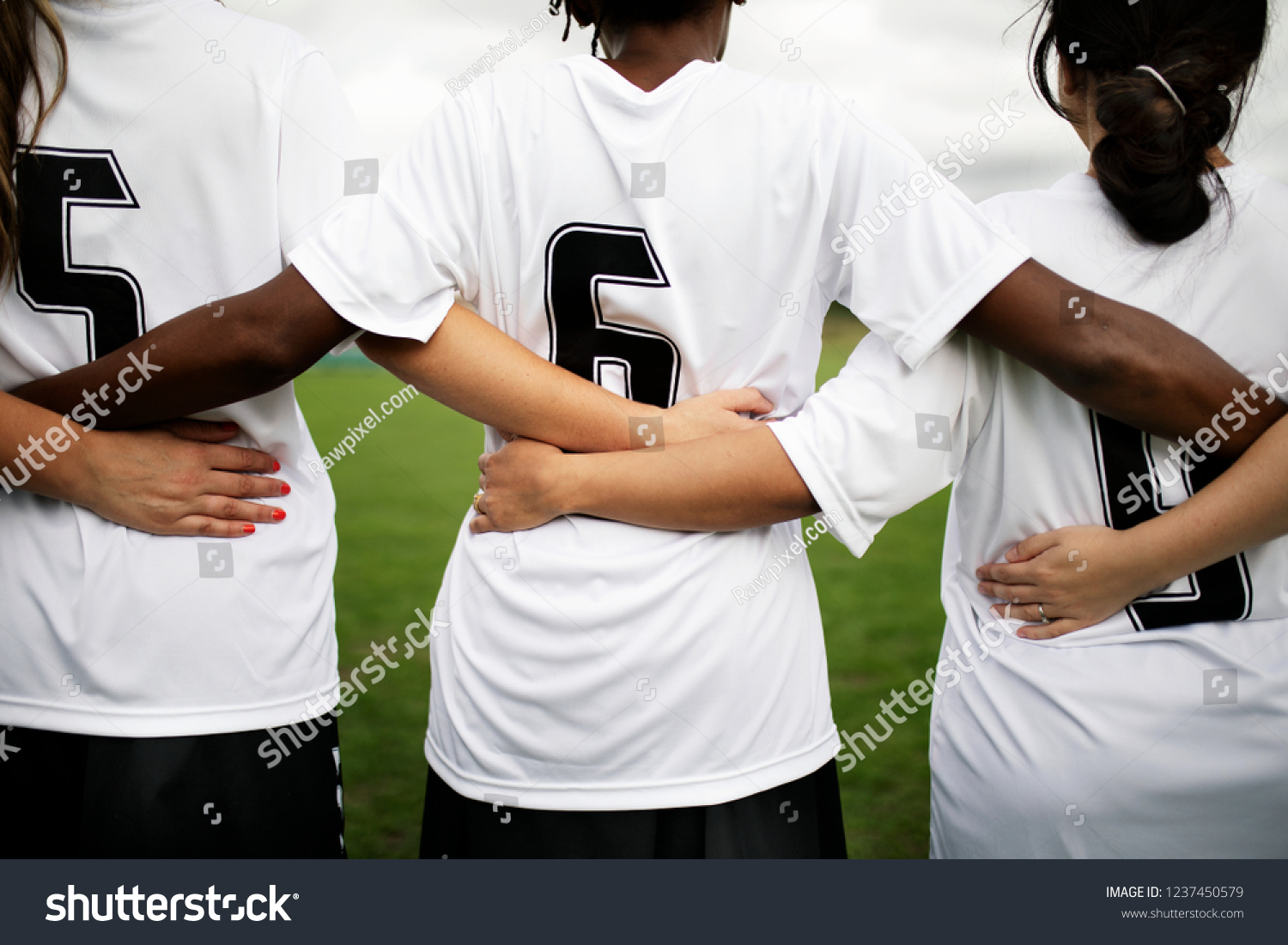 Female Soccer Players Huddling Standing Together Stock Photo 1237450579 ...