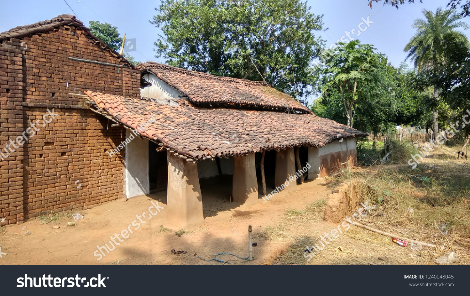 Indian Village Mud House Clay Roof Stock Photo 1240048045 | Shutterstock