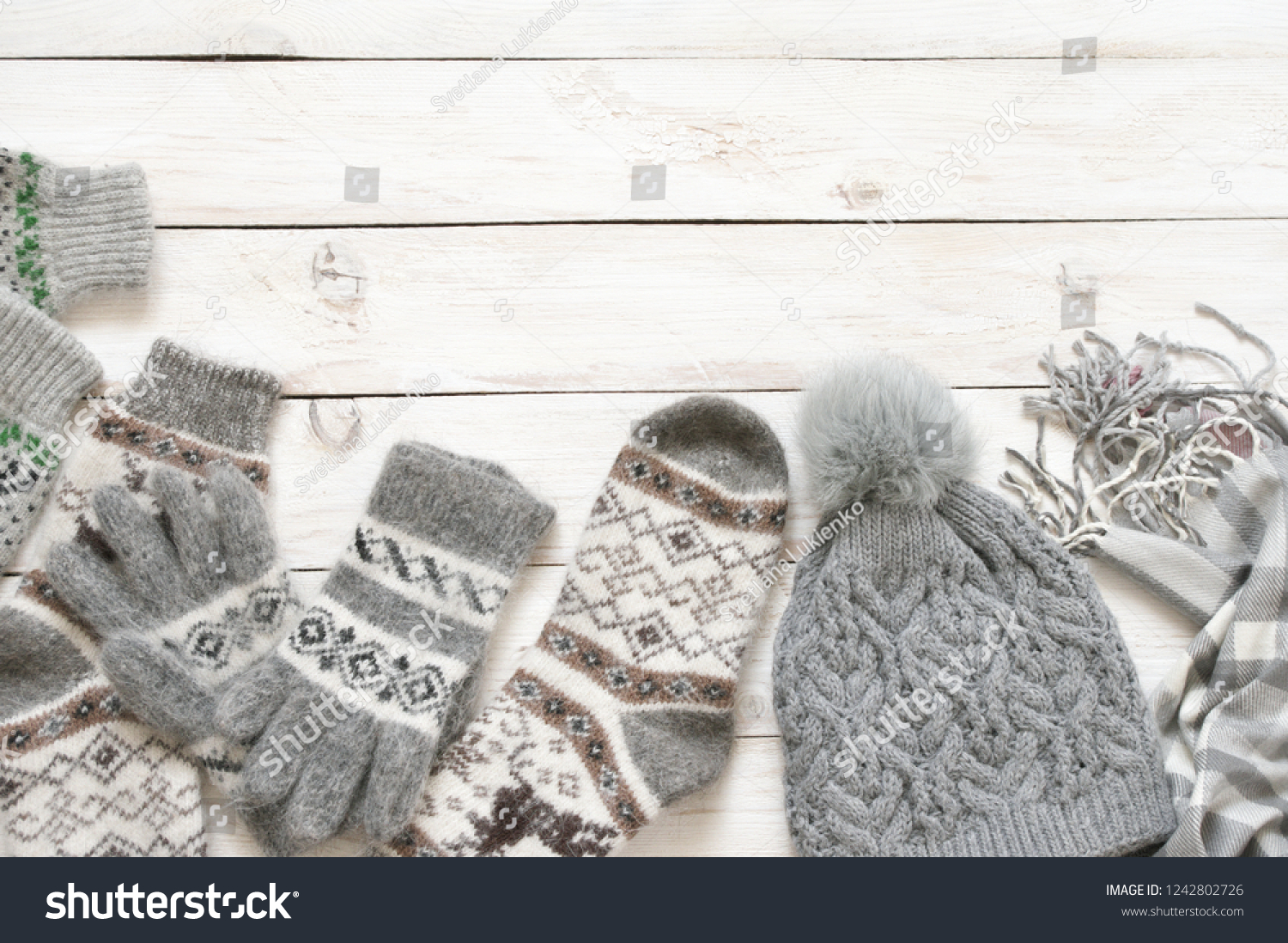 woolen socks and gloves