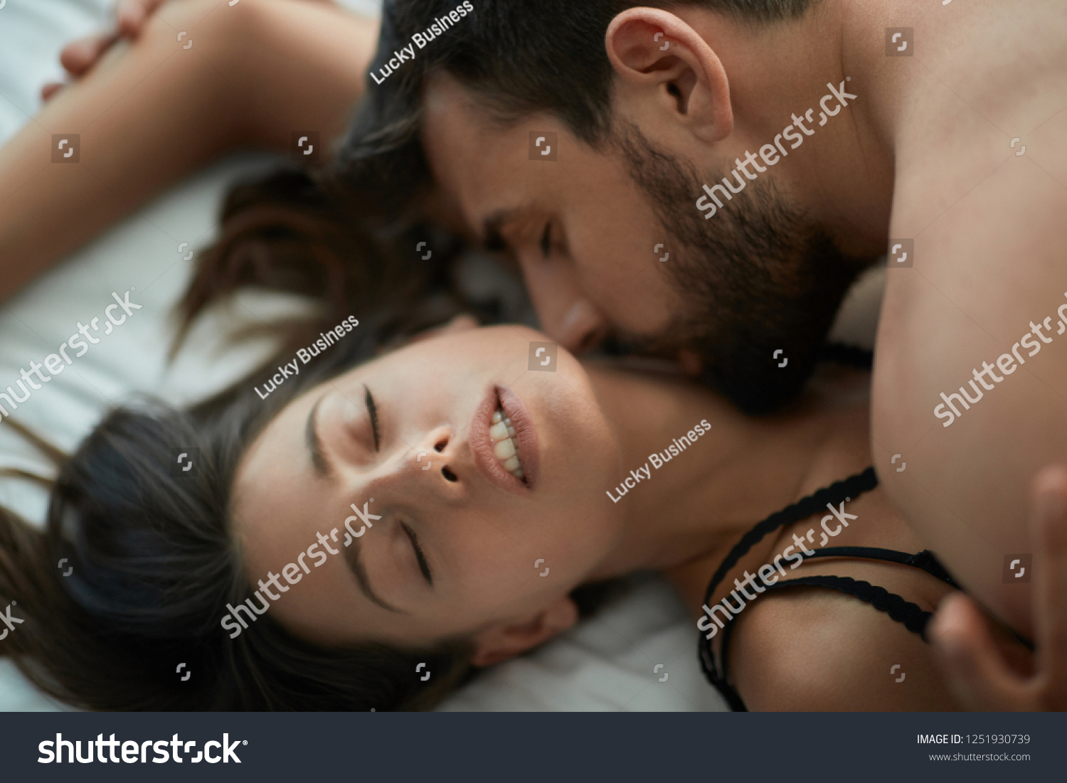 Young Love Sex Com