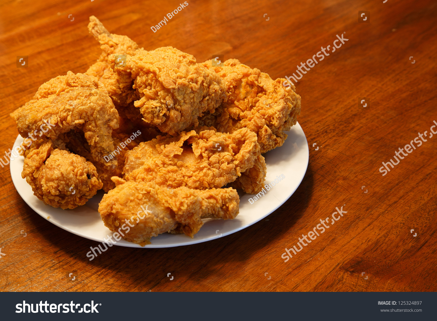 Fresh Fried Chicken On White Plate Stock Photo 125324897 | Shutterstock