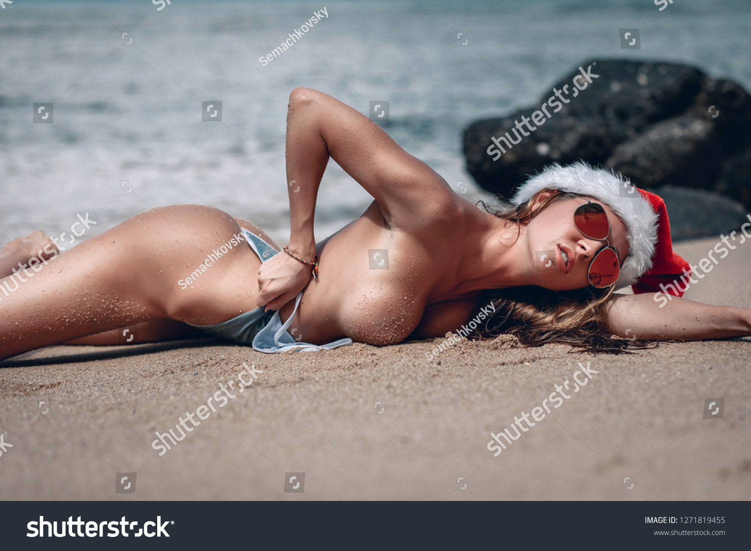 Big Tits On Nude Beach