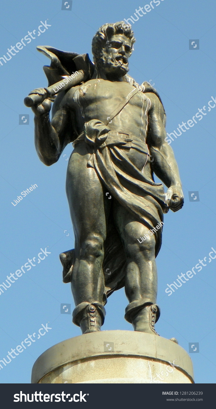 217 Thor Statue Images, Stock Photos & Vectors | Shutterstock