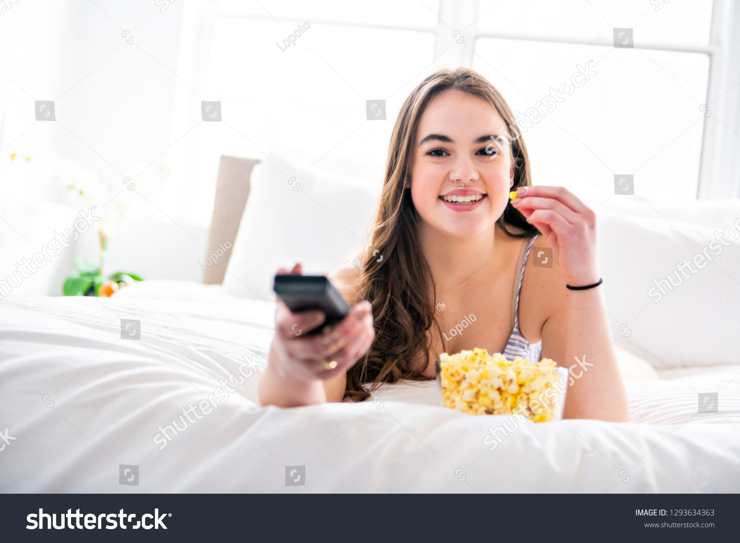 Popcorn in bed cassie age