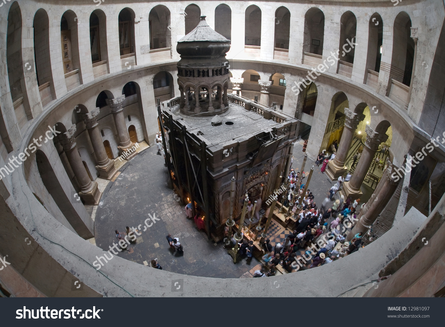 Храм в иерусалиме фото. Израиль храм гроба. Храм Иисуса Христа в Иерусалиме. Храм гроба Господня в Иерусалиме Гробница. Иерусалим храм Христа Господня в Иерусалиме.