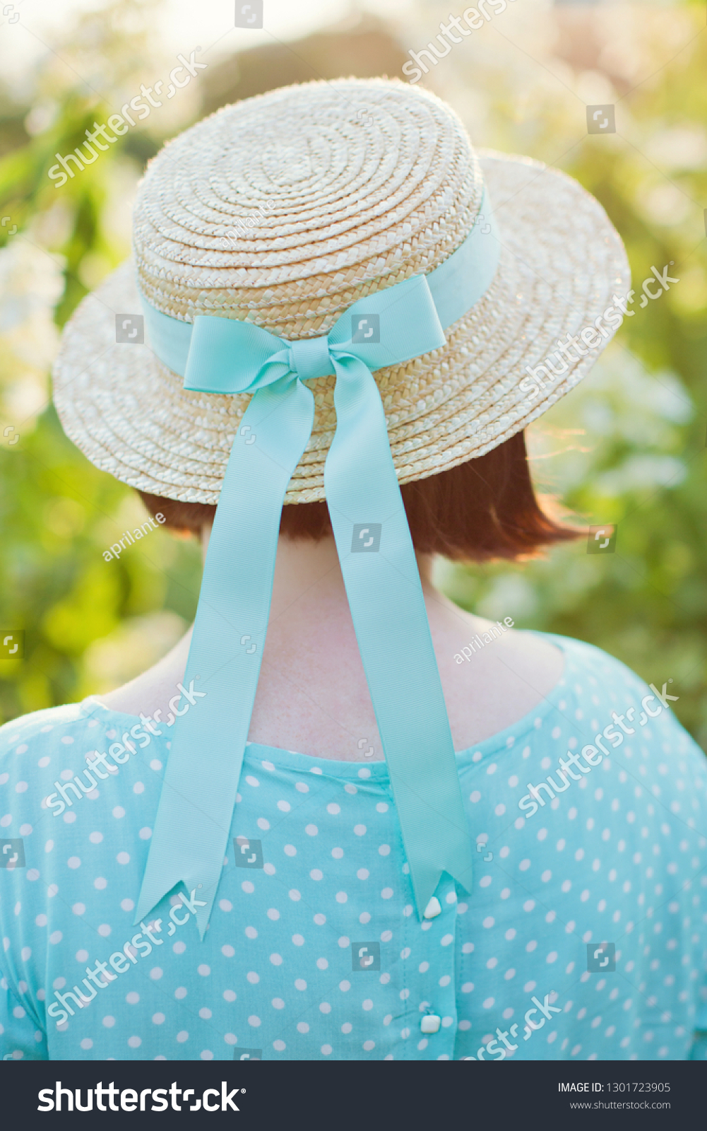 straw hat blue ribbon