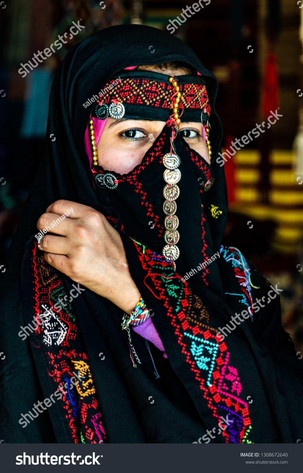 Arab Traditional Costume Women Stock Photo 1308672640 | Shutterstock