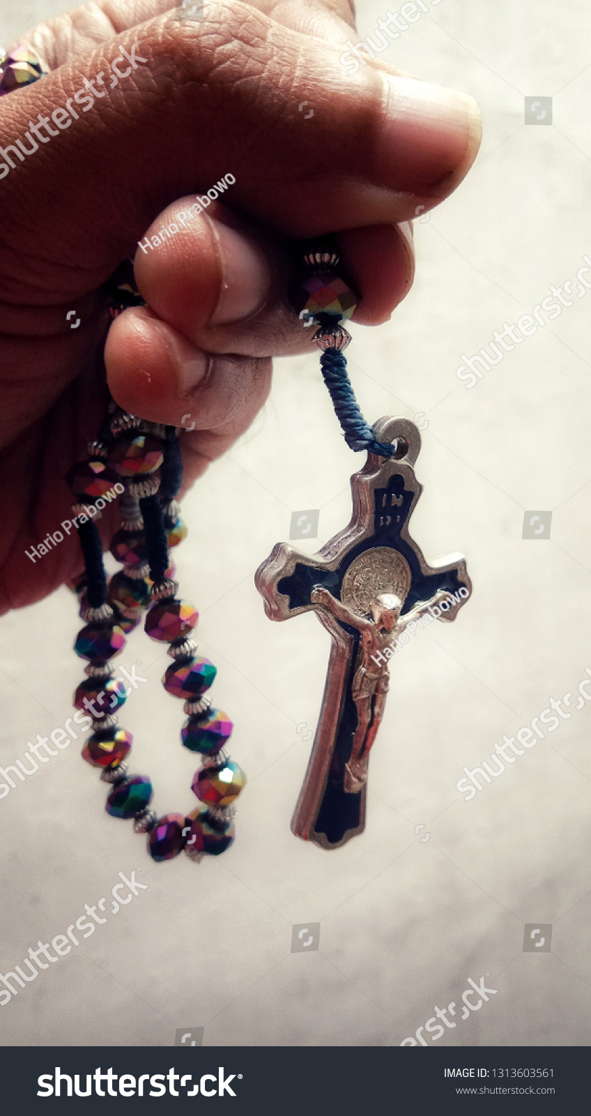 Praying Rosary Virgin Mary Stock Photo 1313603561 | Shutterstock