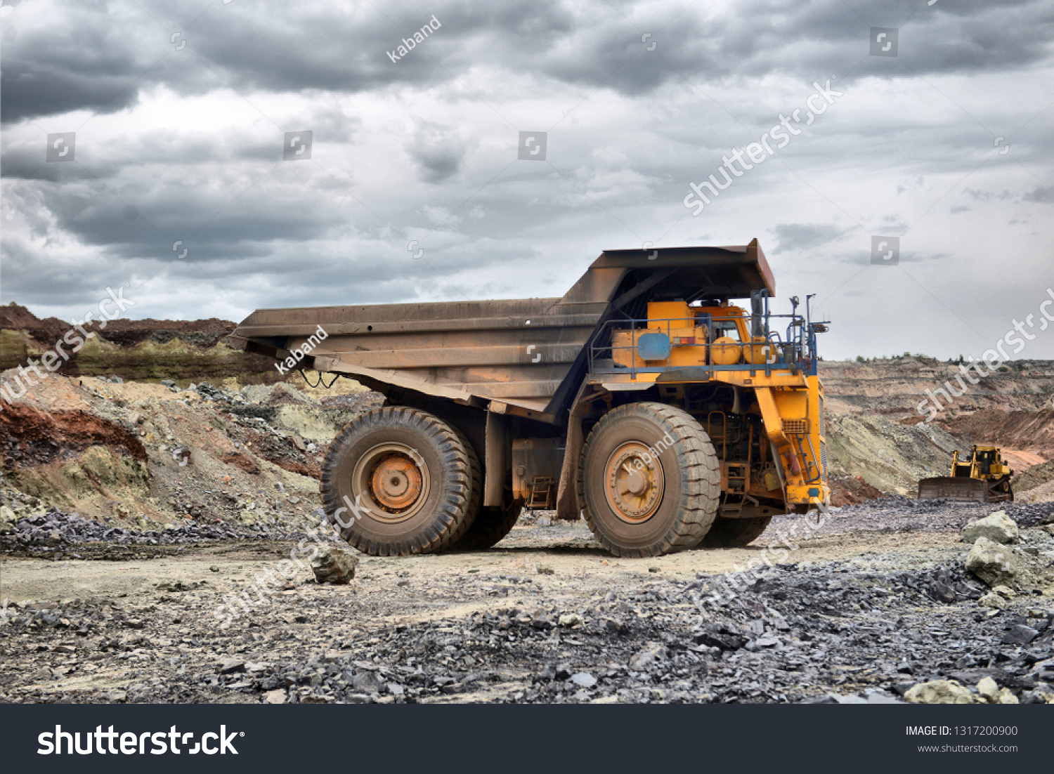 Large Quarry Dump Truck Loading Rock Stock Photo 1317200900 | Shutterstock