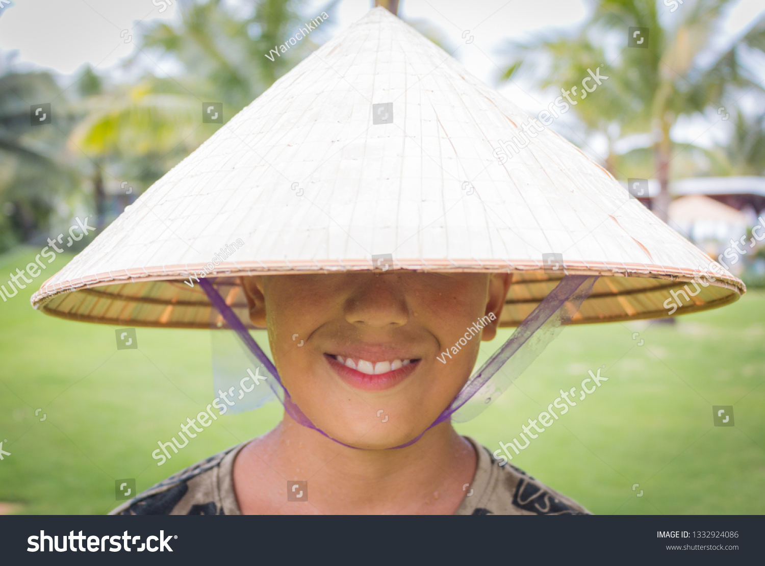 big chinese hat