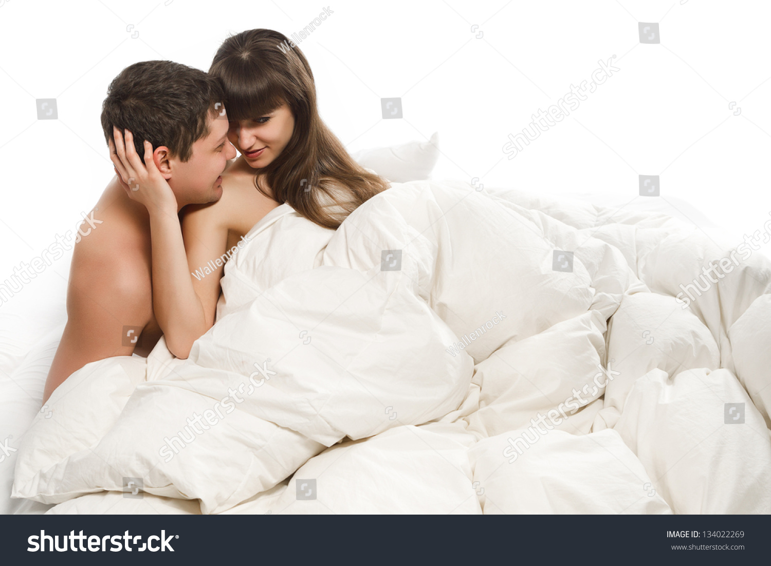 Couple Beauty Lovers Bed On White Stockfoto 134022269 Shutterstock.